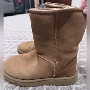 Women-Ugg Classic Short II
